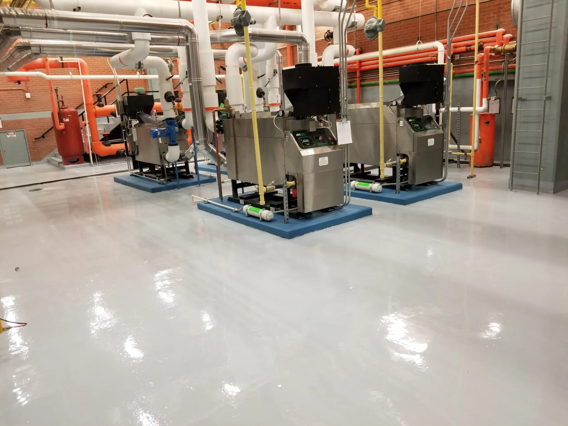 7 Reasons Why Floor Coatings Are Better Than Concrete Paint Floor Coatings Are Better Than Concrete Paint